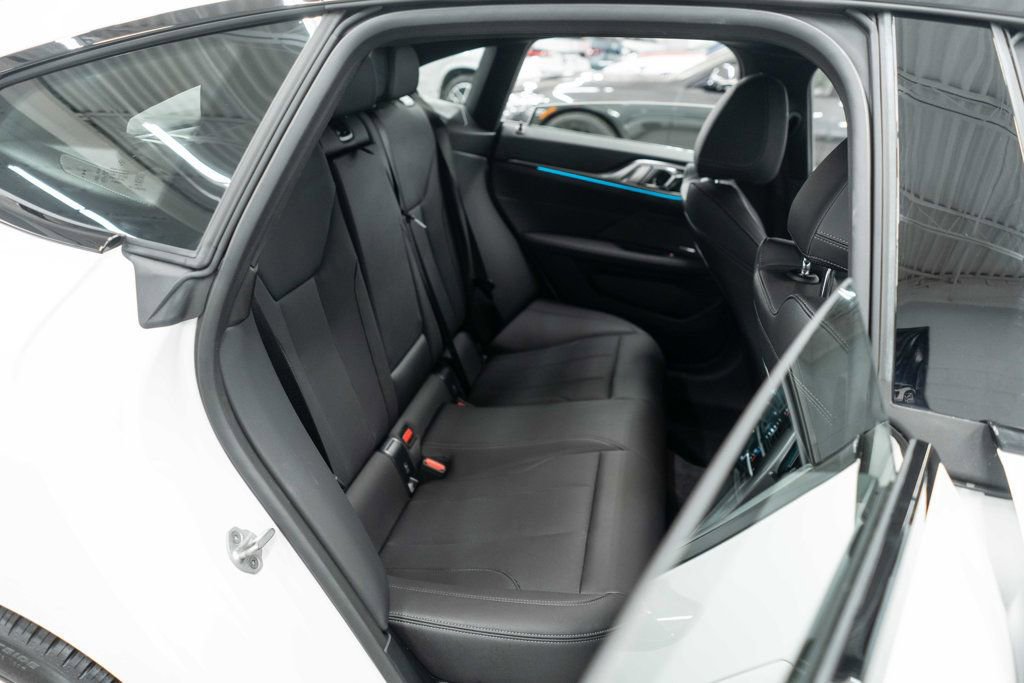 Used 2025 BMW 430i xDrive w/ M Sport Package image 13