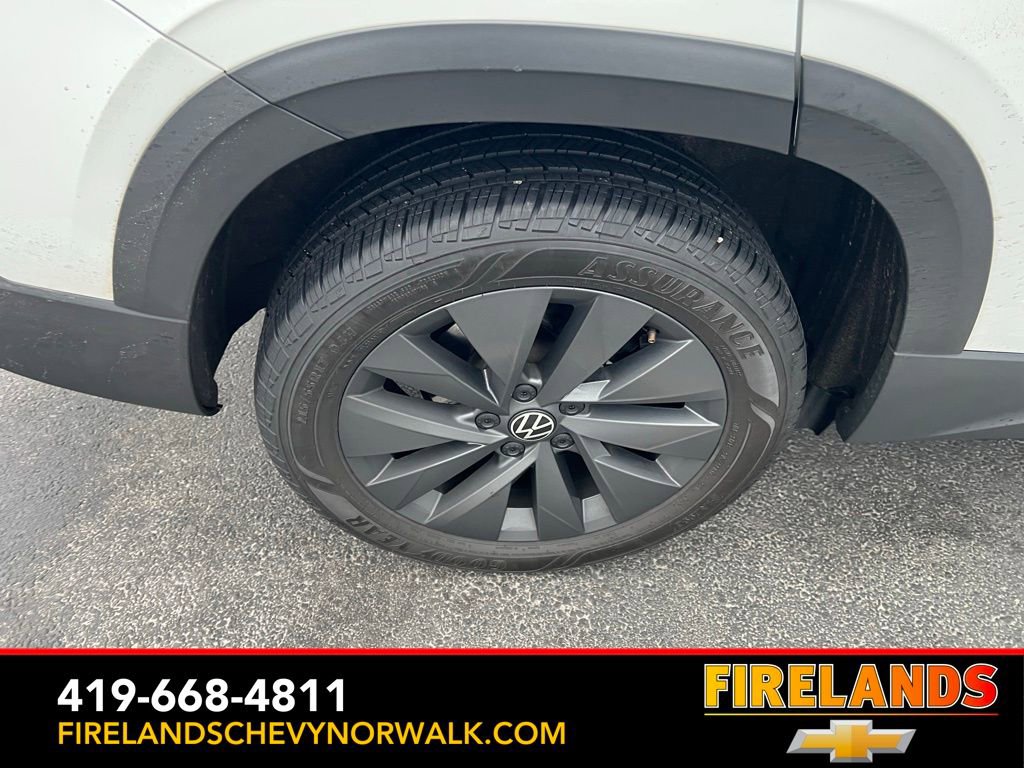 Used 2024 Volkswagen Taos S image 19