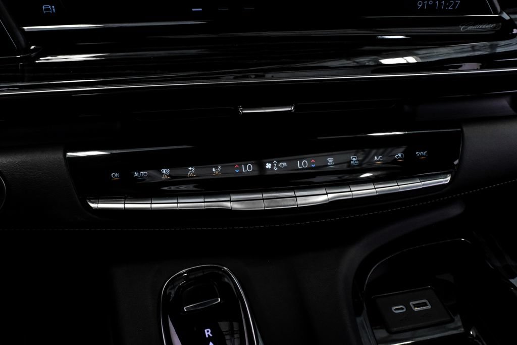 Used 2021 Cadillac Escalade Sport RWD image 23