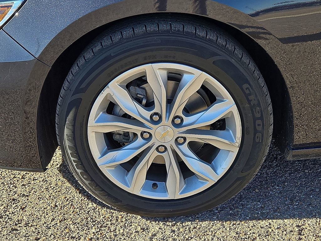 Used 2023 Chevrolet Malibu LT image 11