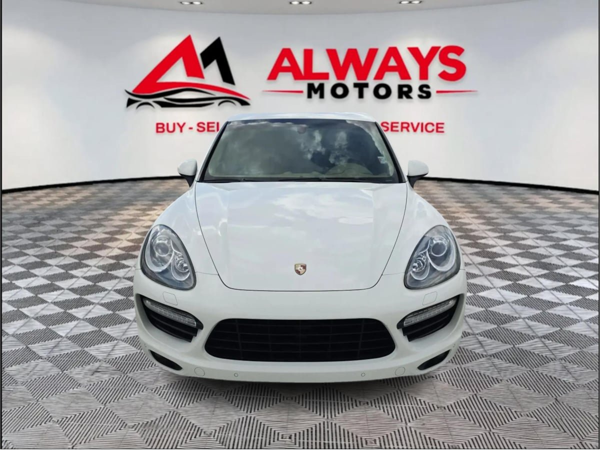 Used 2011 Porsche Cayenne Turbo AWD/4WD image 29