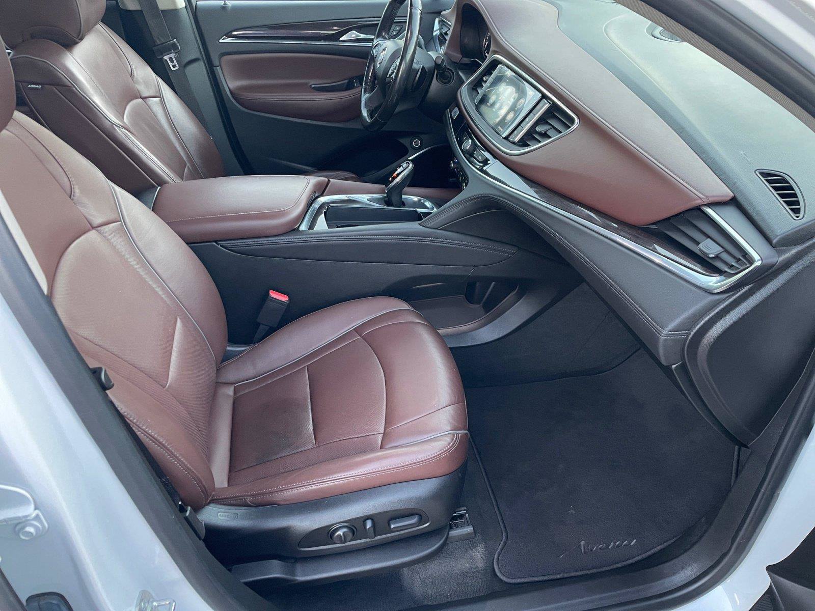 Used 2019 Buick Enclave Avenir w/ Avenir Technology Package AWD/4WD image 15
