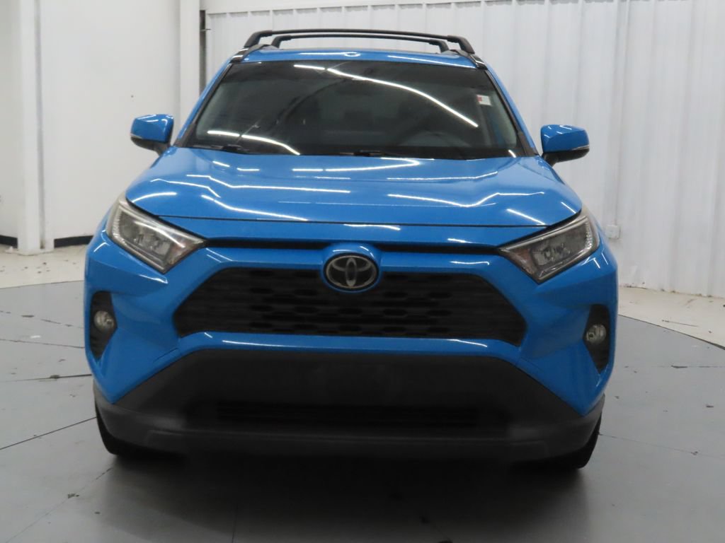 Used 2019 Toyota RAV4 XLE w/ Convenience Package FWD image 8