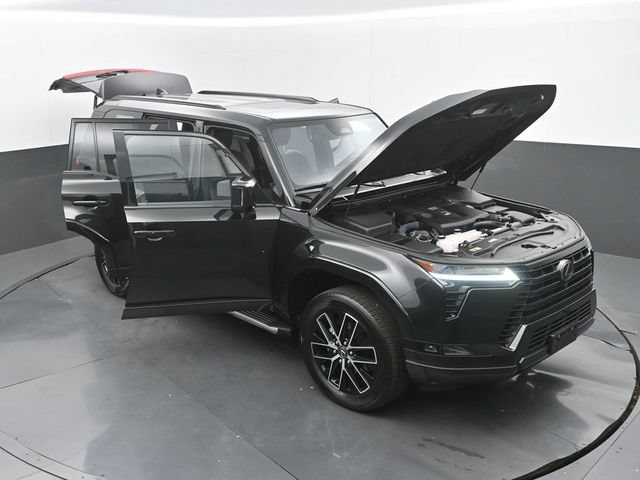 Used 2025 Lexus GX 550 w/ Accessory Package (2T) AWD/4WD image 34