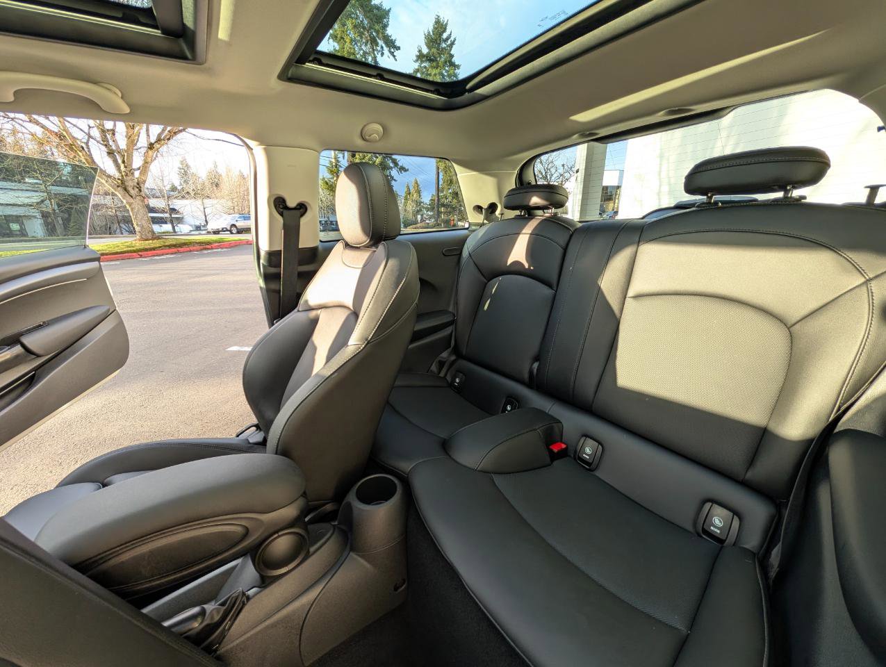 Used 2023 MINI Cooper S image 8