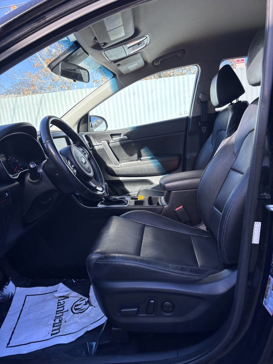 Used 2017 Kia Sportage EX image 10