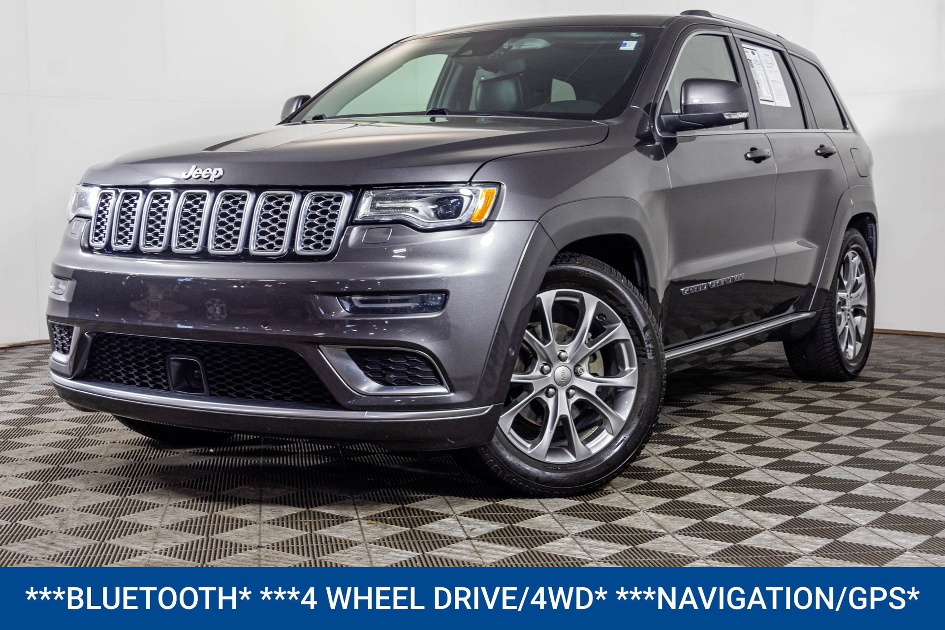 Used 2019 Jeep Grand Cherokee Summit w/ Platinum Series Group AWD/4WD image 2