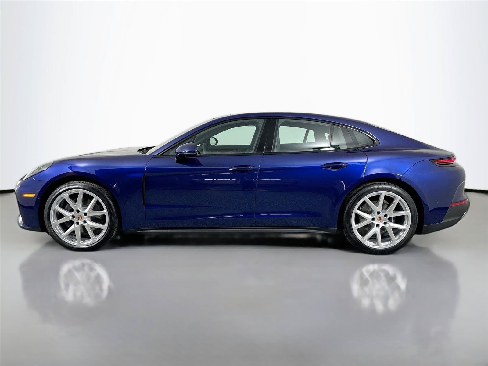 Certified 2026 Porsche Panamera 4 AWD/4WD image 2