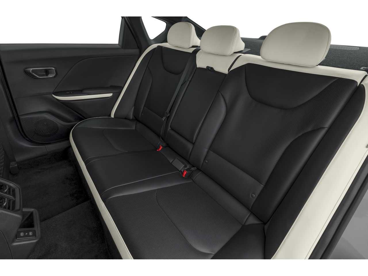 Certified 2025 Kia K4 GT-Line Turbo FWD image 9