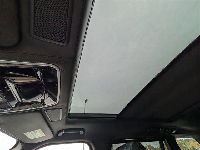 Used 2015 Land Rover Range Rover Long Wheelbase Autobiography image 15