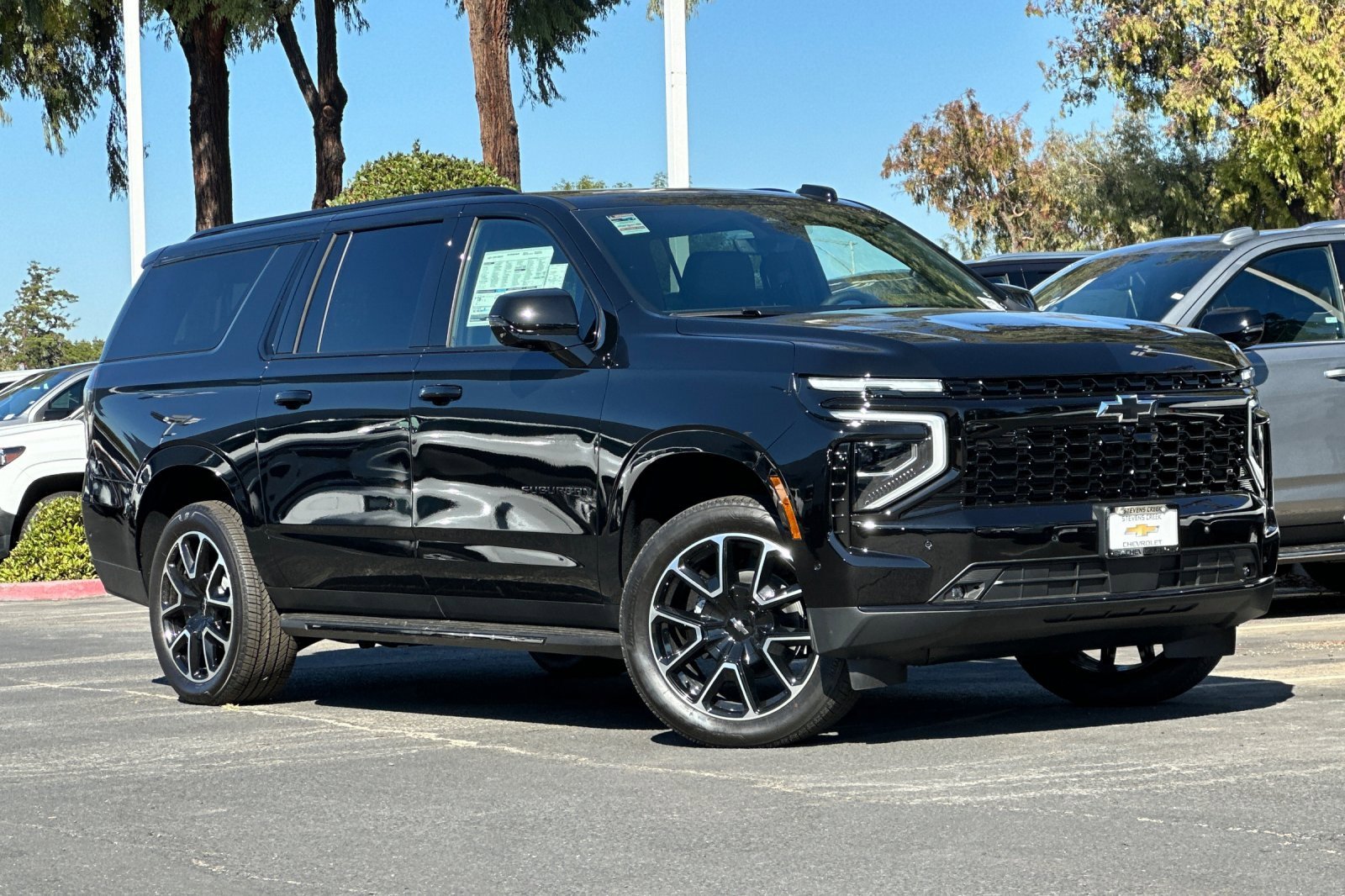 New 2026 Chevrolet Suburban RST w/ Advanced Technology Package image 2