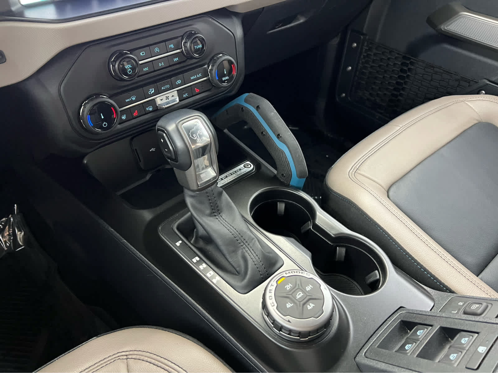 Certified 2022 Ford Bronco Wildtrak AWD/4WD image 33