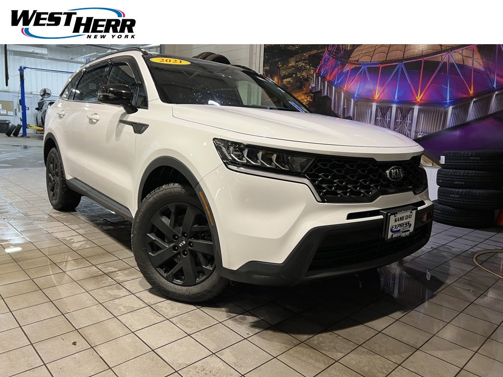Used 2021 Kia Sorento S w/ Panoramic Sunroof Package
