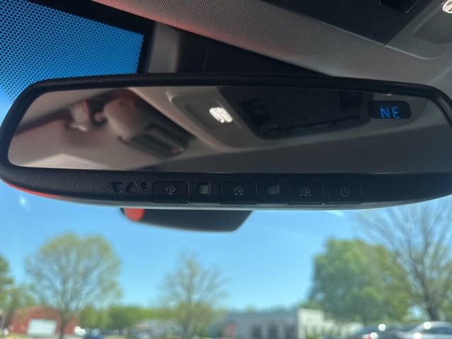 Used 2018 Toyota Camry XLE image 33