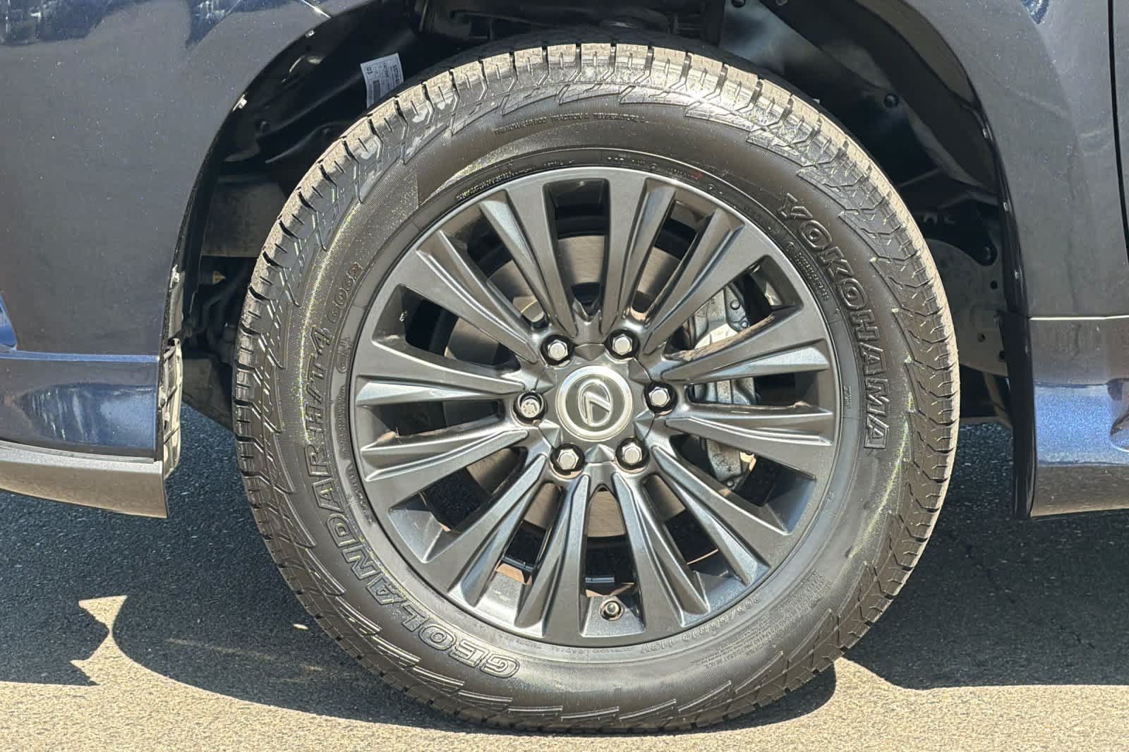 Used 2020 Lexus GX 460 Premium AWD/4WD image 32
