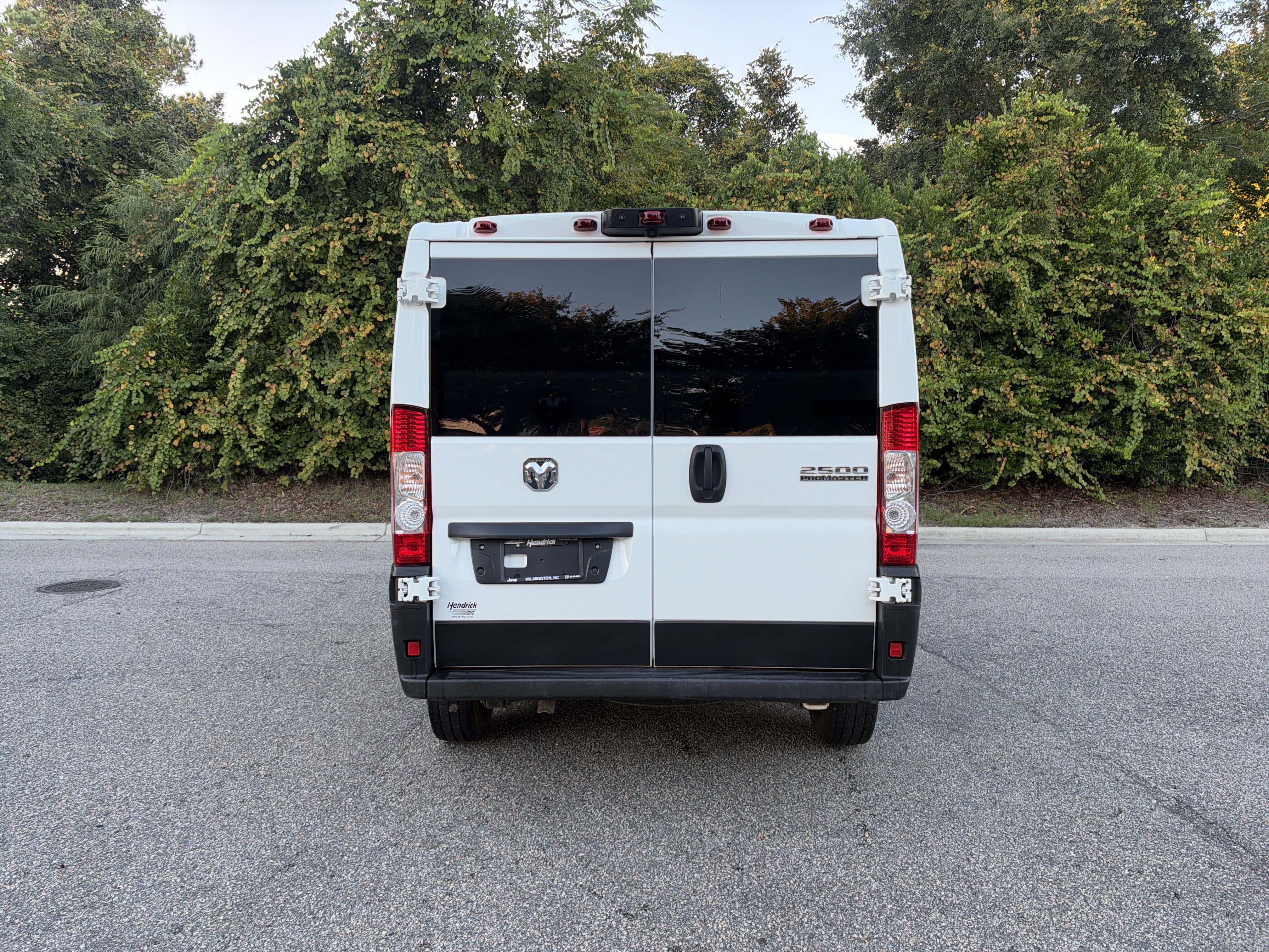 Used 2025 RAM ProMaster 2500 w/ U-Haul Equipment Group FWD image 8