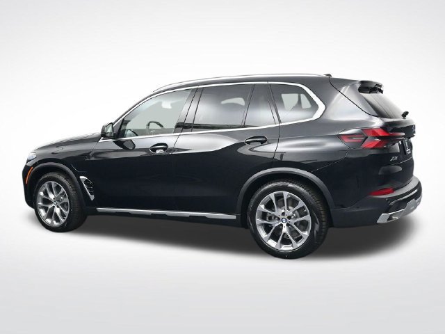 New 2026 BMW X5 xDrive50e w/ Executive Package AWD/4WD image 7