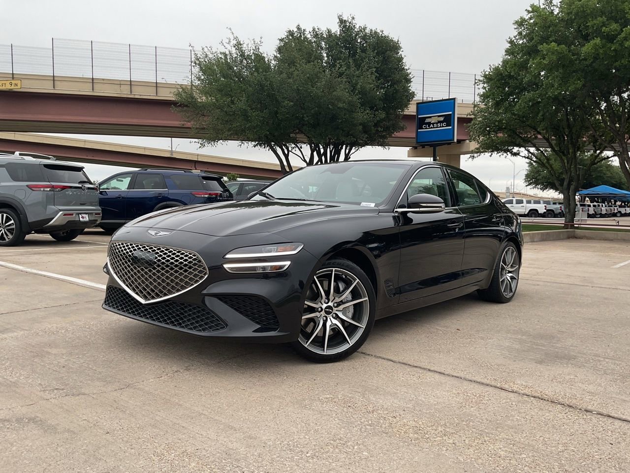 Used 2025 Genesis G70 2.5T RWD image 2