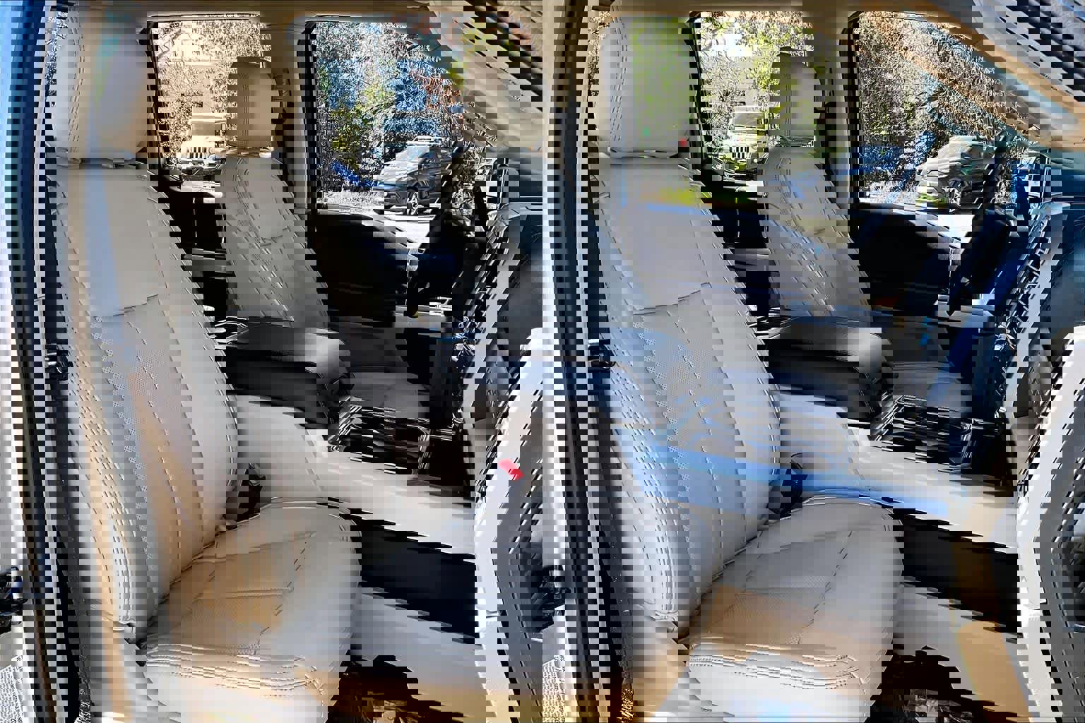 Used 2021 Ford F250 Lariat w/ Lariat Ultimate Package image 8