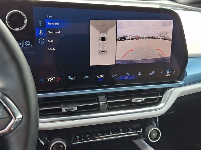 Used 2025 Chevrolet Equinox EV LT image 18