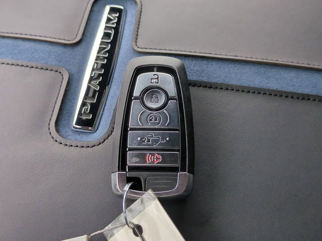 New 2026 Ford F250 4x4 Crew Cab Super Duty image 32