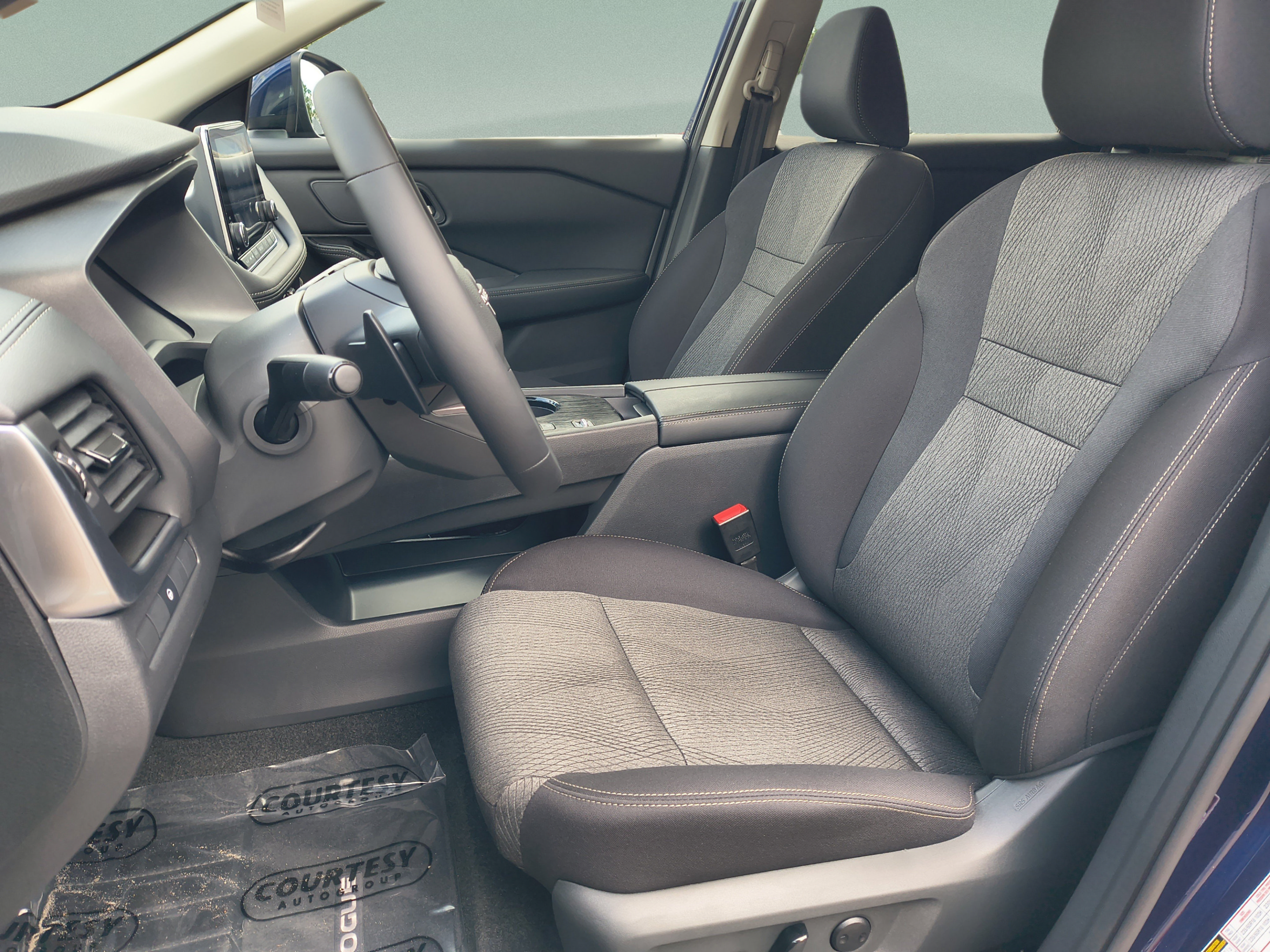 New 2026 Nissan Rogue SV FWD image 20