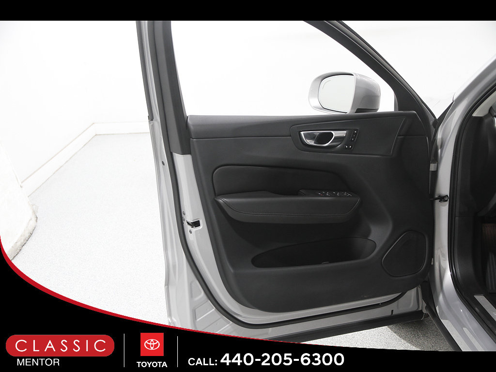 Used 2023 Volvo XC60 T8 Core w/ Climate Package AWD/4WD image 5
