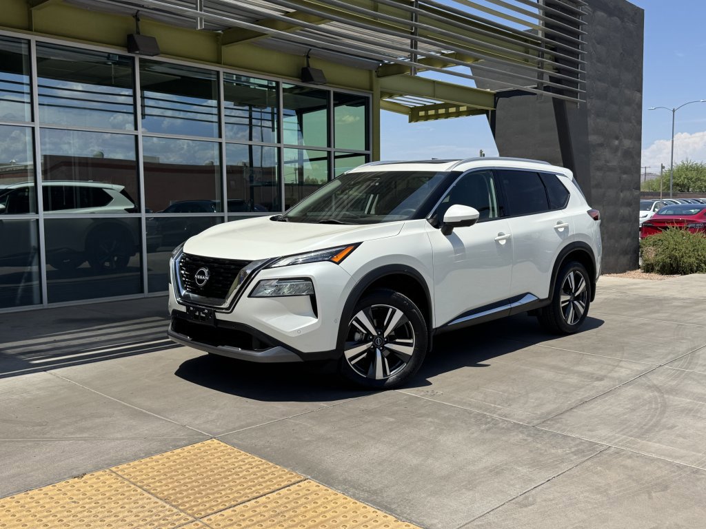 Used 2023 Nissan Rogue SL w/ SL Premium Package image 1