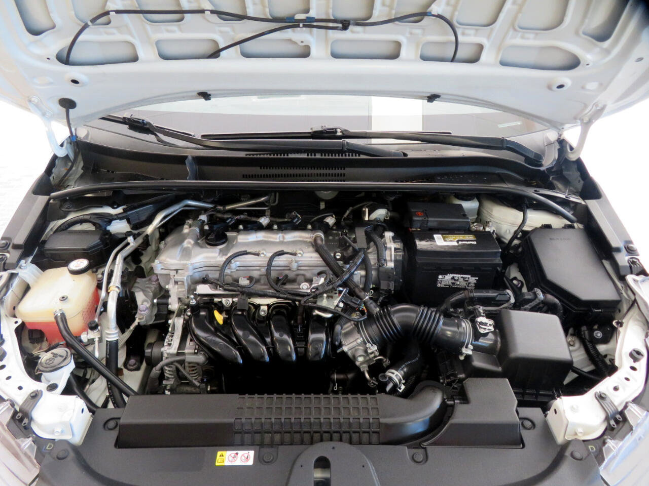 Used 2020 Toyota Corolla LE image 46