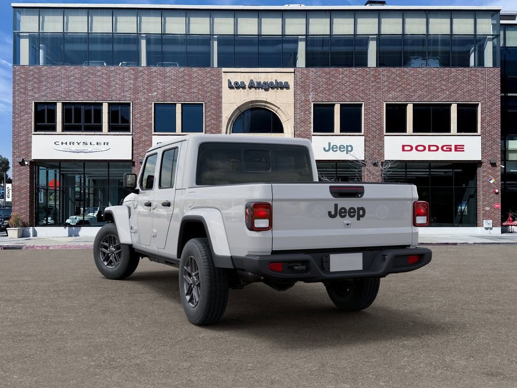 New 2026 Jeep Gladiator Sport AWD/4WD image 3