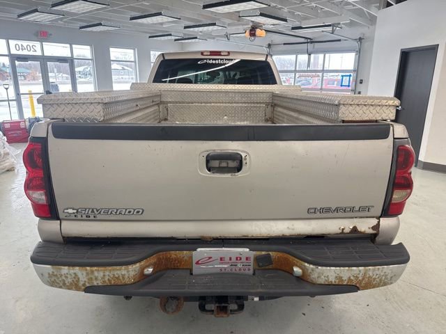 Used 2005 Chevrolet Silverado 3500 LT w/ Heavy-Duty Power Package image 9