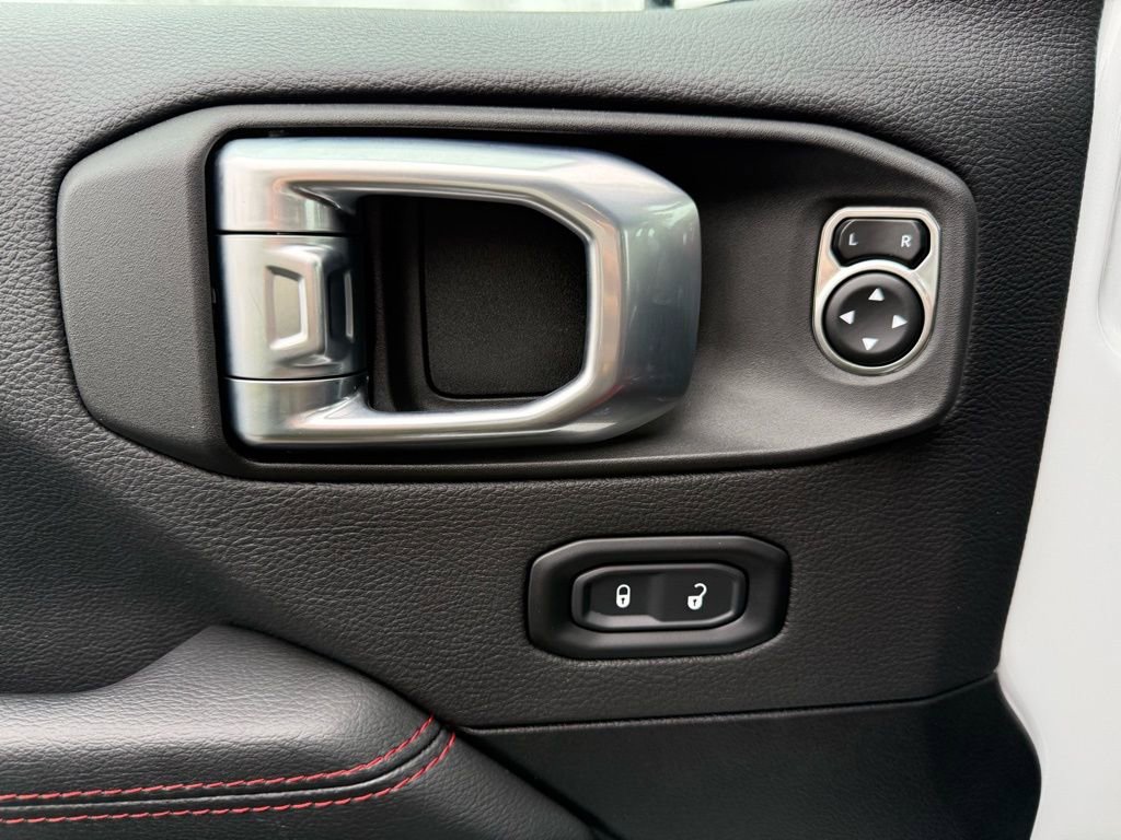 Certified 2023 Jeep Wrangler Unlimited Rubicon 392 image 18