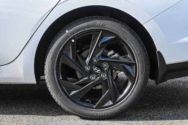 Certified 2026 Hyundai Elantra Sport FWD image 10