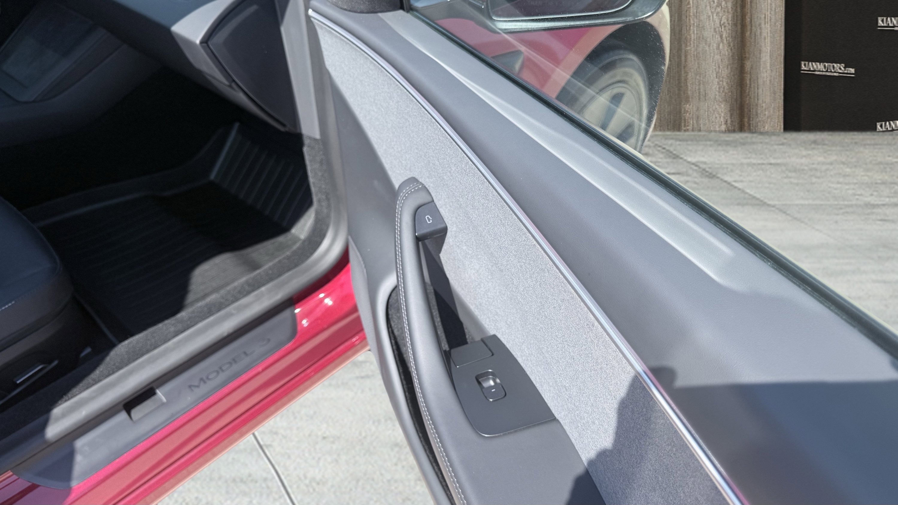 Used 2025 Tesla Model 3 RWD image 38