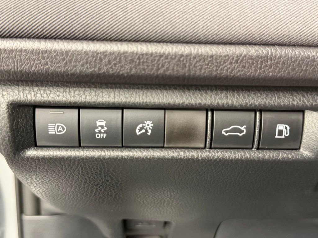 Used 2026 Toyota Camry LE FWD image 26