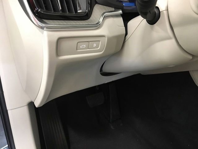 New 2024 Volvo S60 T8 Plus w/ Climate Package image 13