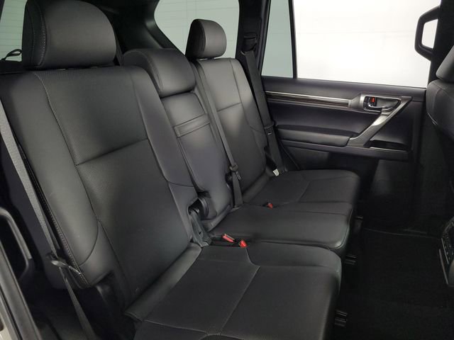 Used 2023 Lexus GX 460 Premium w/ Premium Package image 18