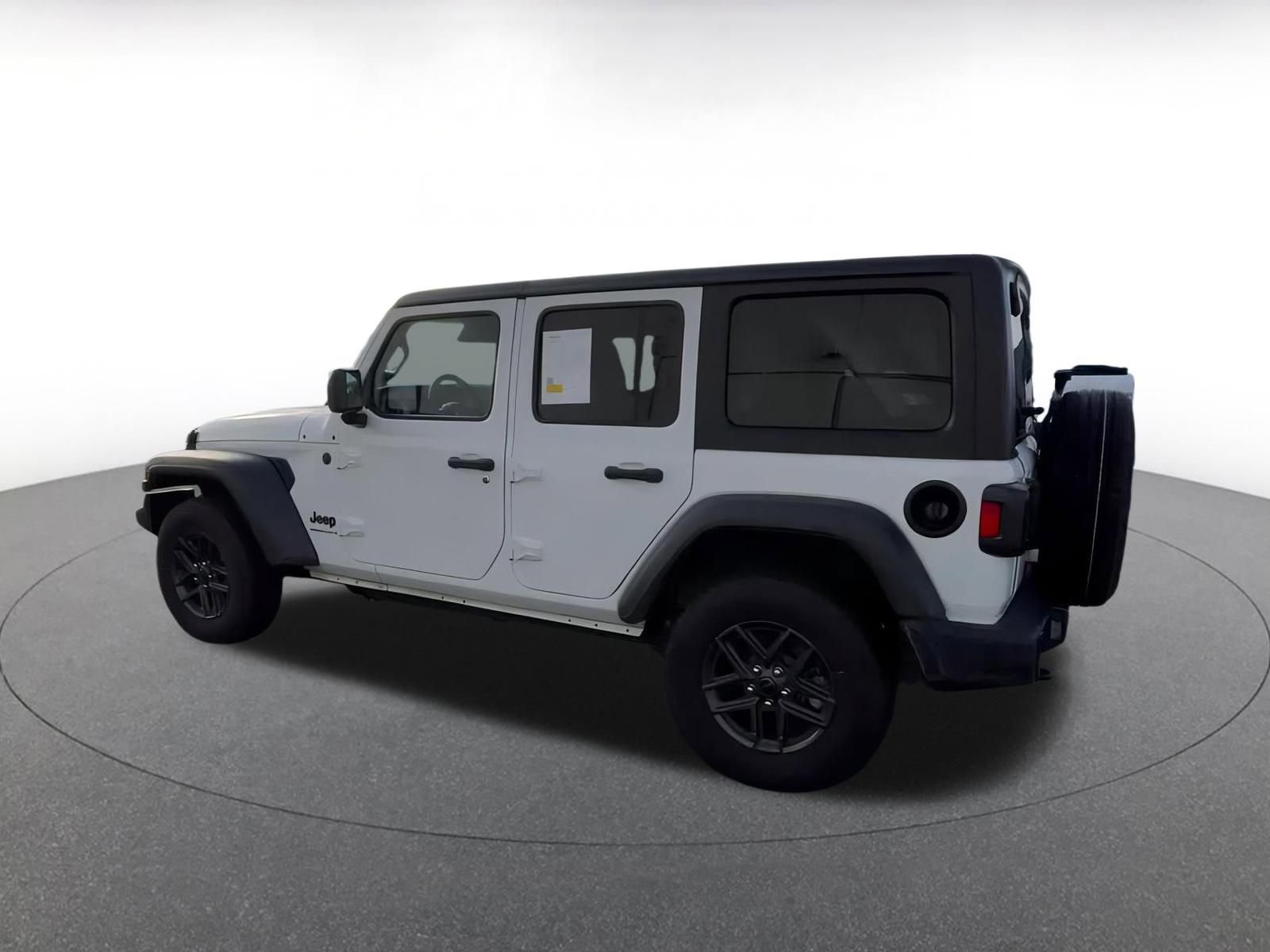 Used 2025 Jeep Wrangler Sport S image 10