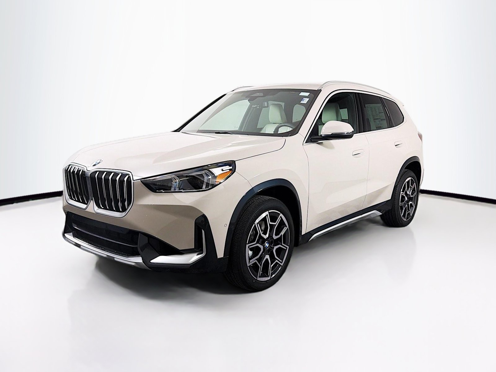 New 2026 BMW X1 xDrive28i w/ Convenience Package AWD/4WD image 3