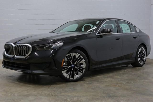 Used 2025 BMW i5 xDrive40 w/ Premium Package AWD/4WD image 8