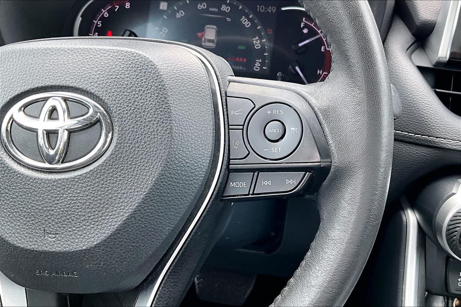 Used 2023 Toyota RAV4 XLE Premium FWD image 25
