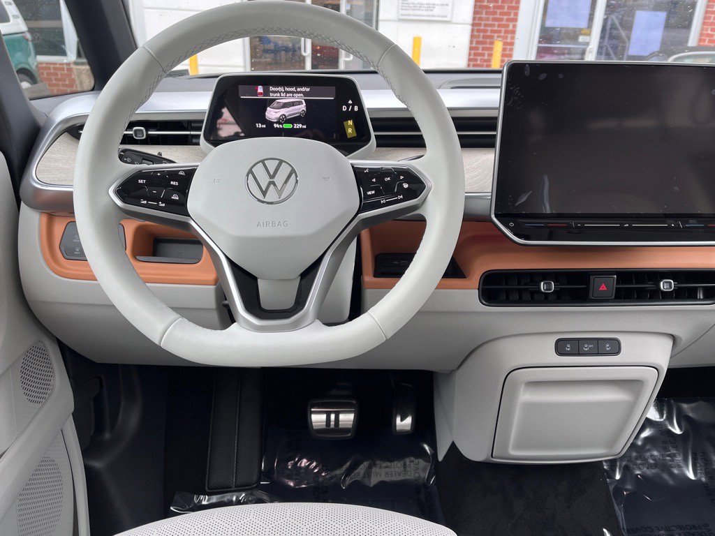 New 2025 Volkswagen ID. Buzz 1st Edition image 10