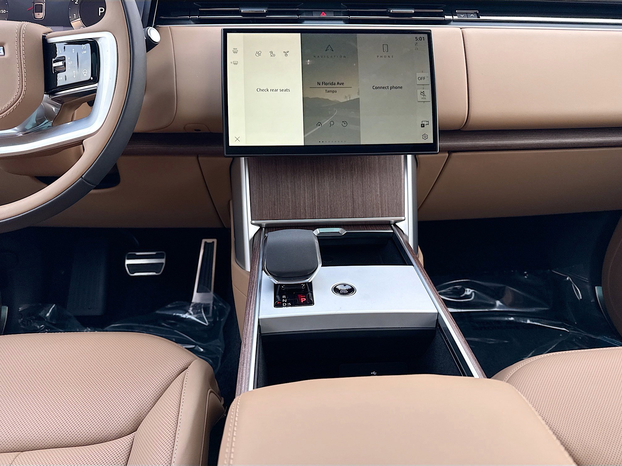 New 2026 Land Rover Range Rover SE image 18