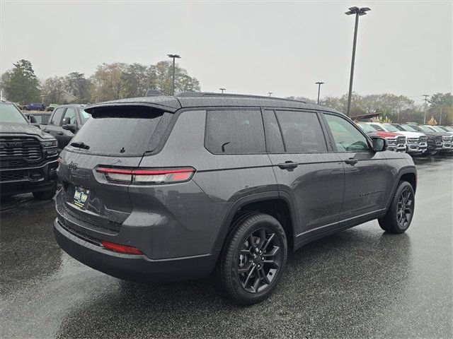 New 2025 Jeep Grand Cherokee L Limited image 3