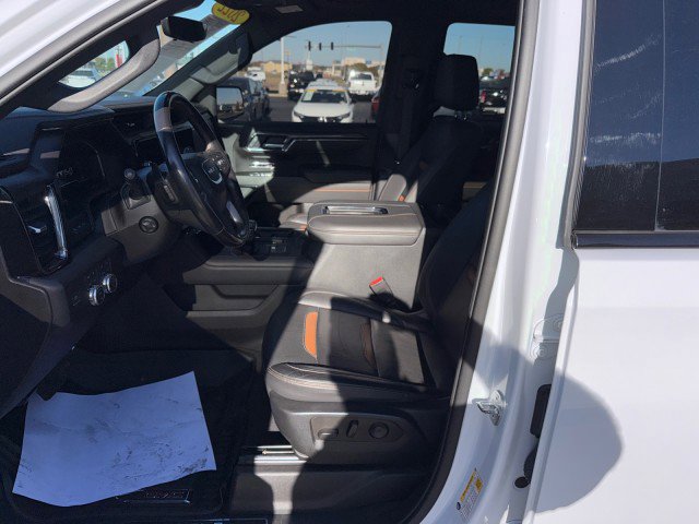 Used 2022 GMC Sierra 1500 AT4 w/ AT4 Premium Package image 7