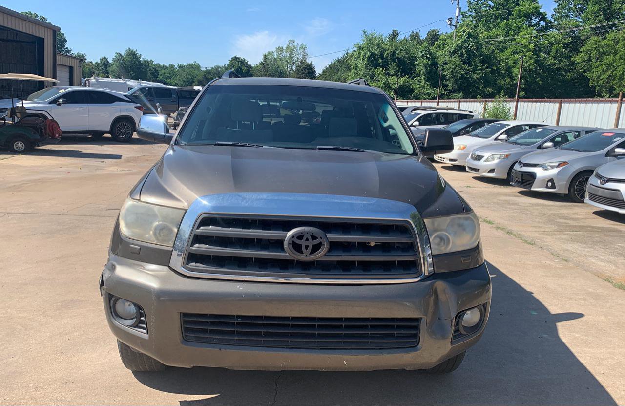 Used 2010 Toyota Sequoia SR5 RWD image 2