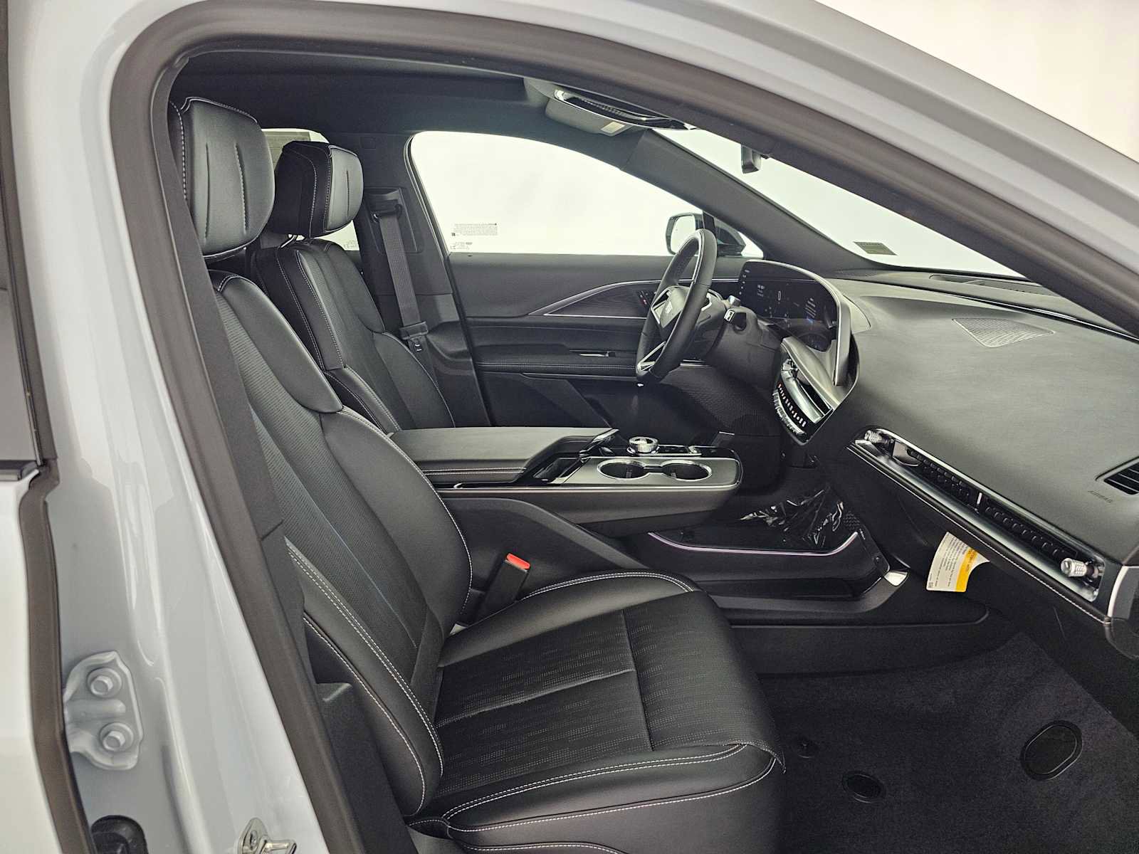 New 2026 Cadillac Lyriq Sport image 10