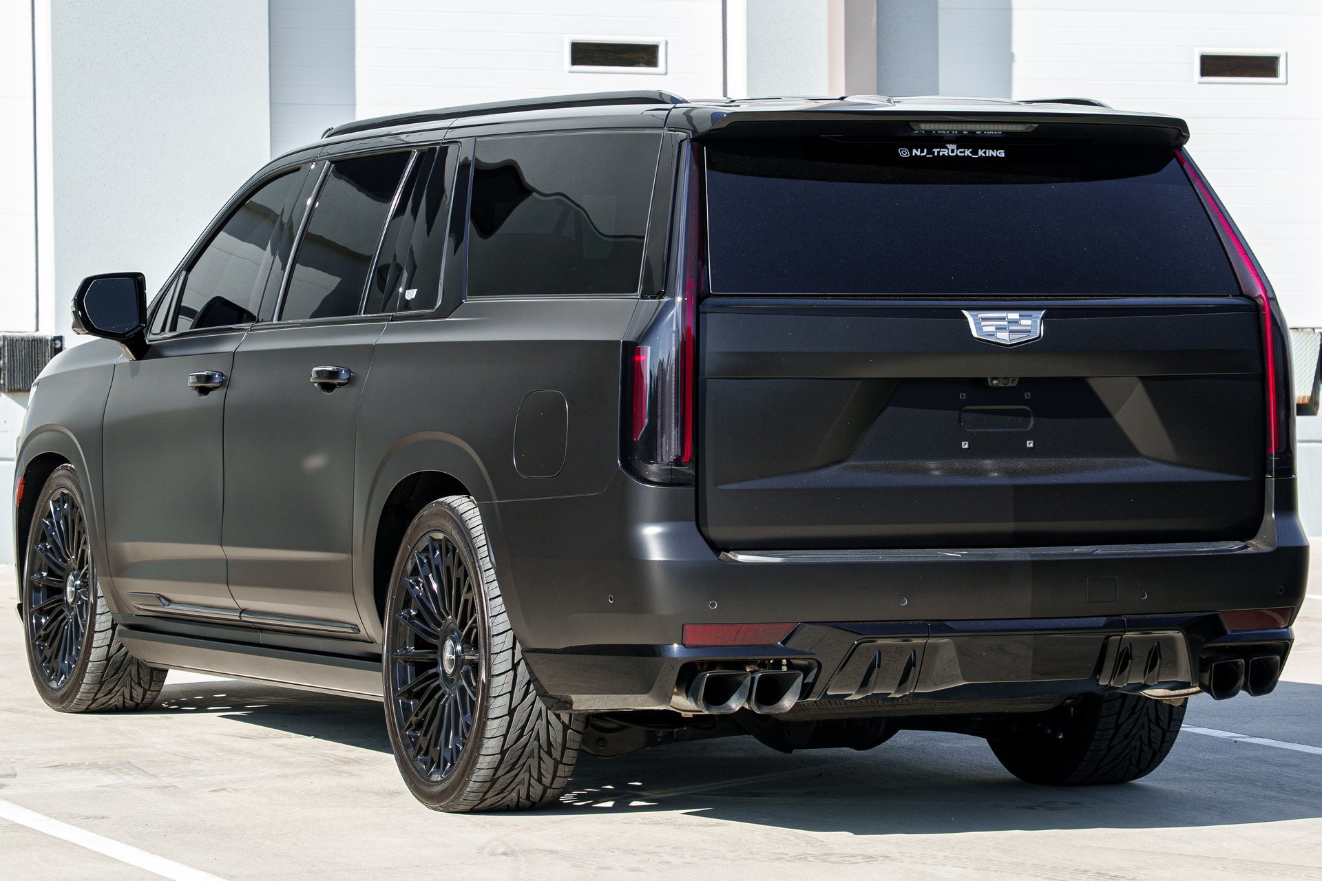 Used 2024 Cadillac Escalade ESV V w/ LPO, Floor Liner Package AWD/4WD image 25