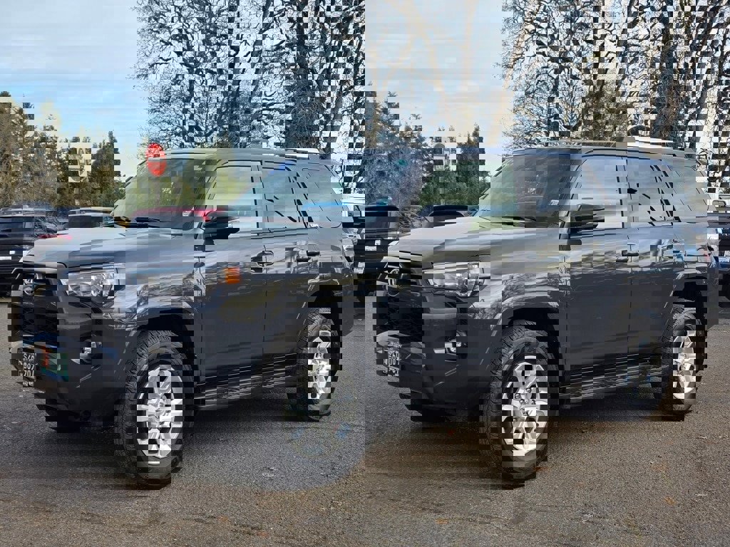 Used 2024 Toyota 4Runner SR5 Premium image 1