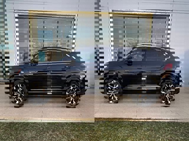 New 2026 Volkswagen Atlas Cross Sport SEL Premium R-Line image 3